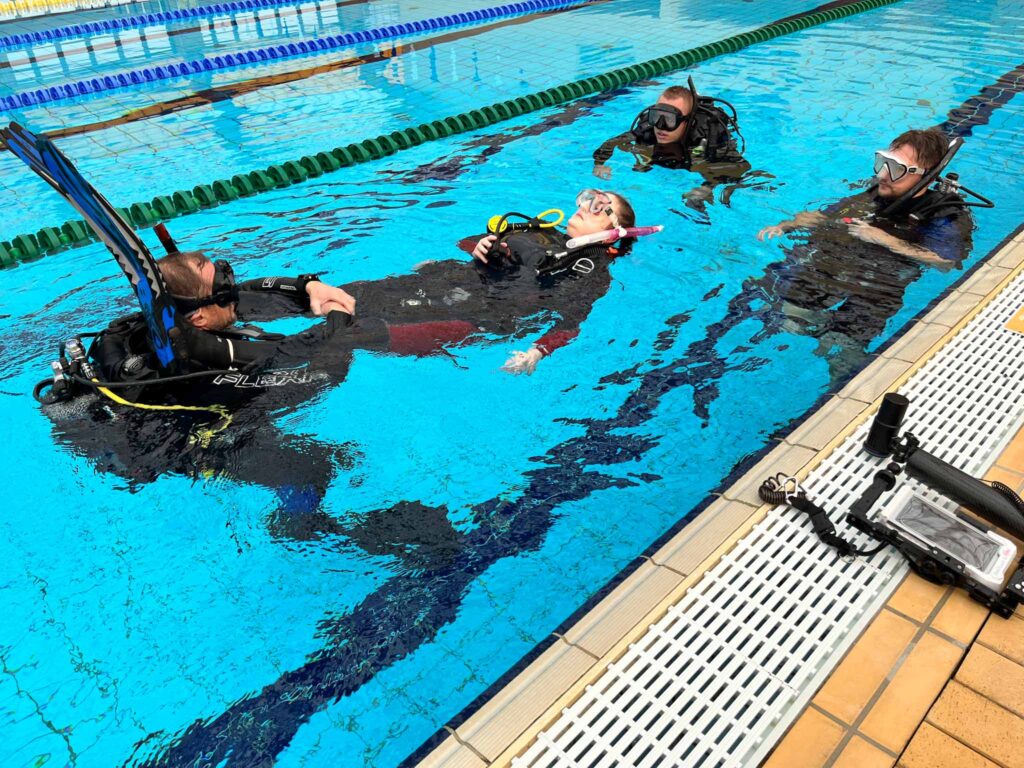 React Right,Diver Stress & Rescue - Aquanautic